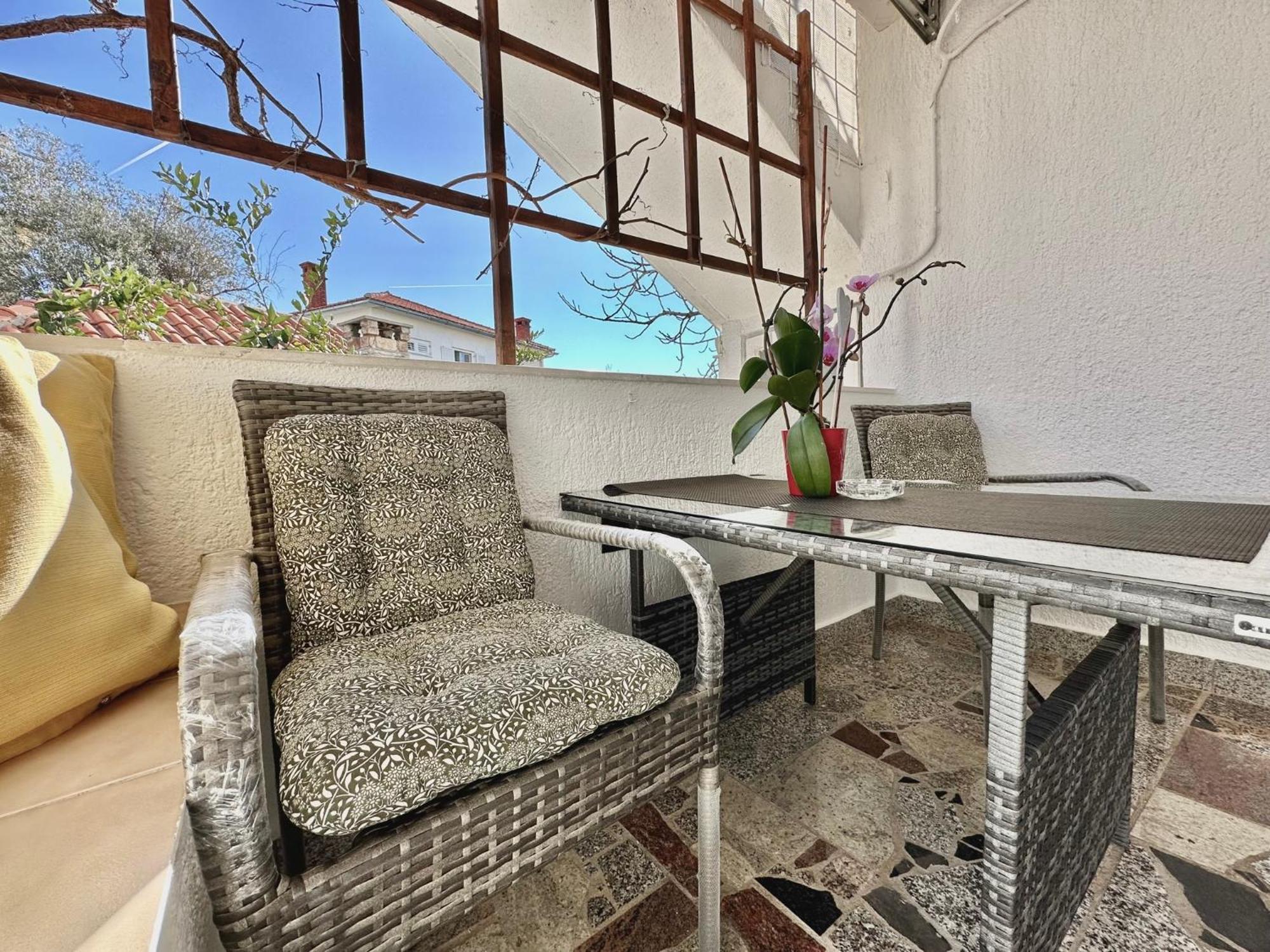 Apartments Hajl Krk Town Exterior photo