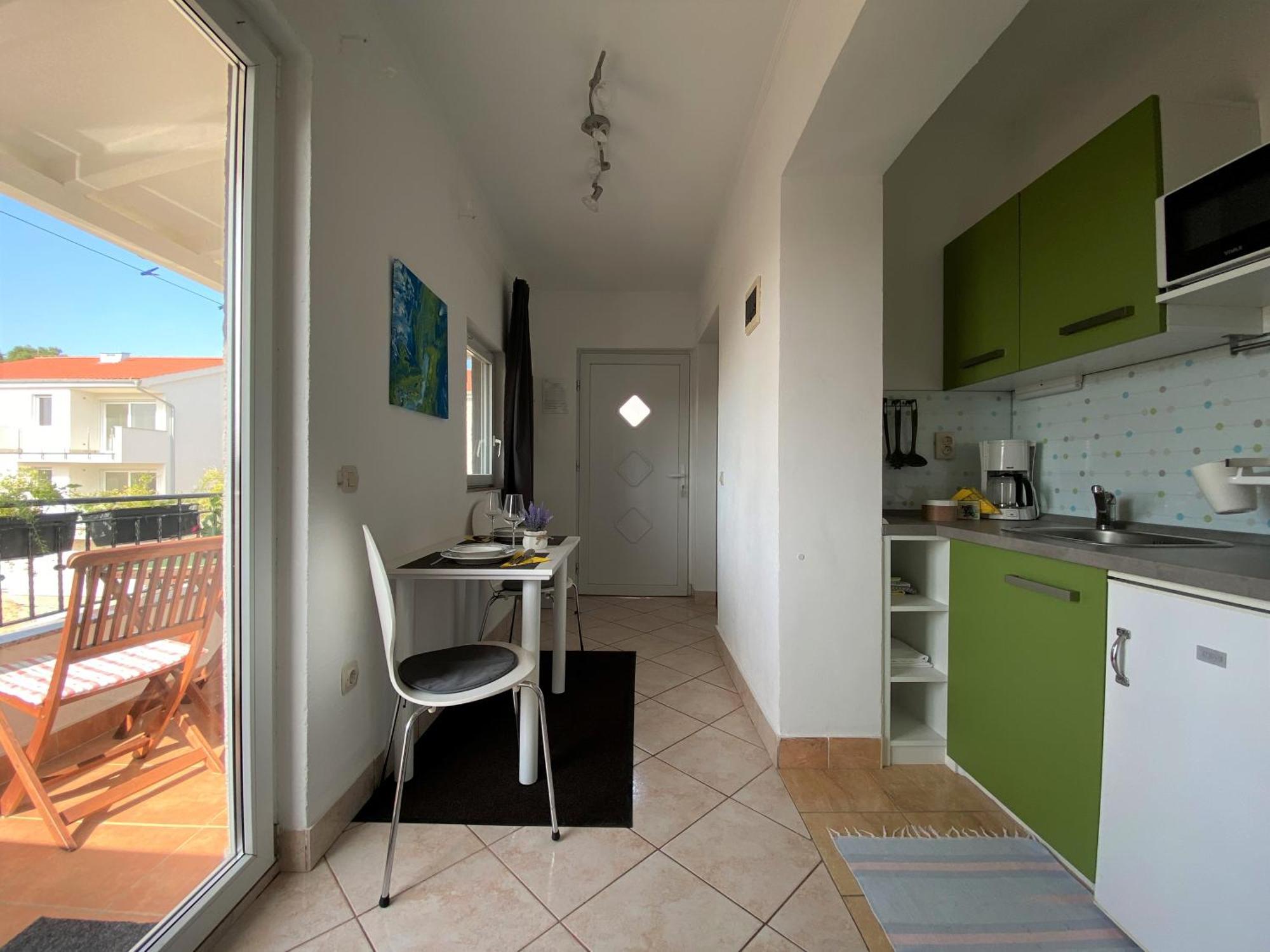 Apartments Hajl Krk Town Exterior photo