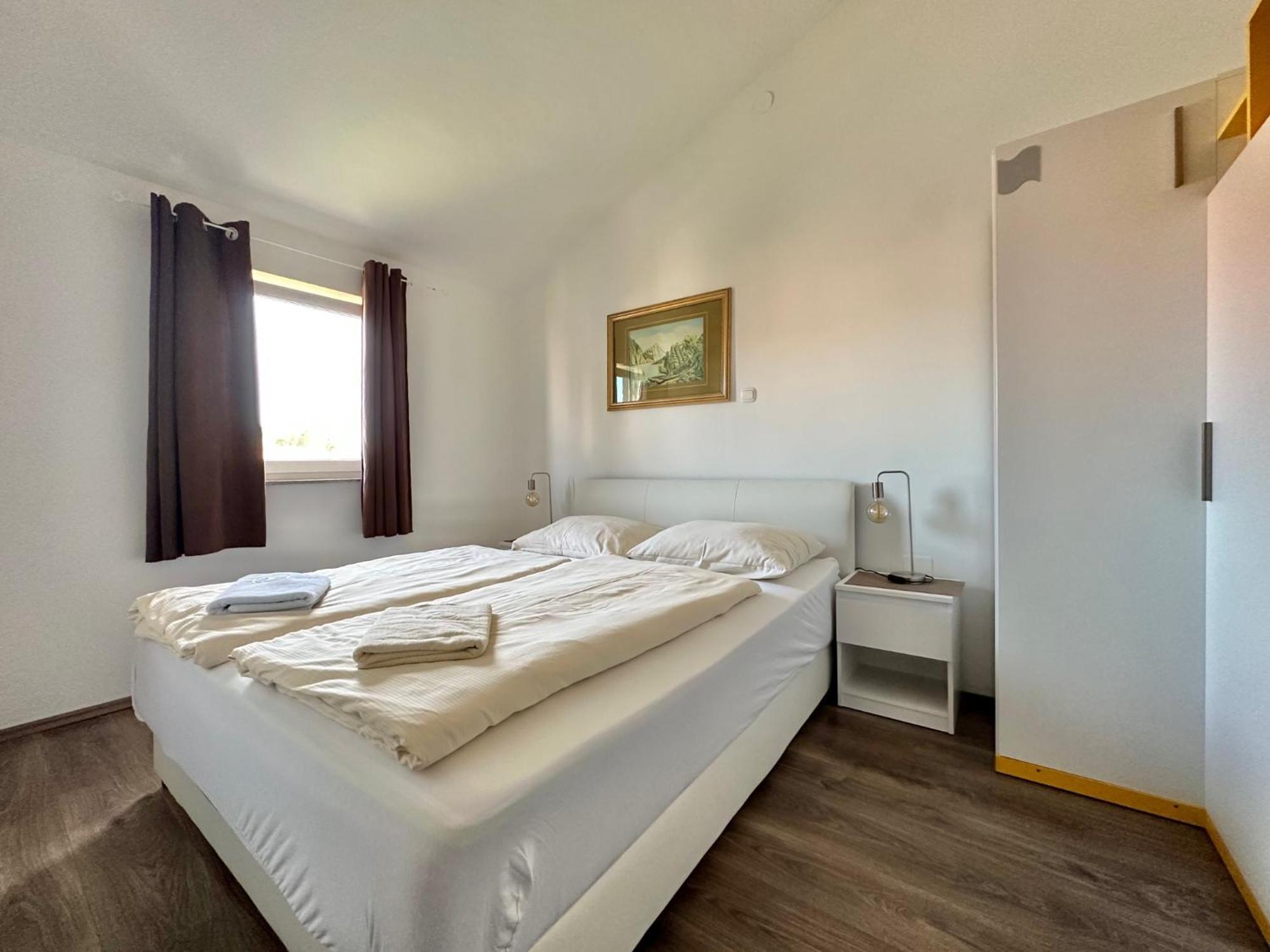 Apartments Hajl Krk Town Exterior photo